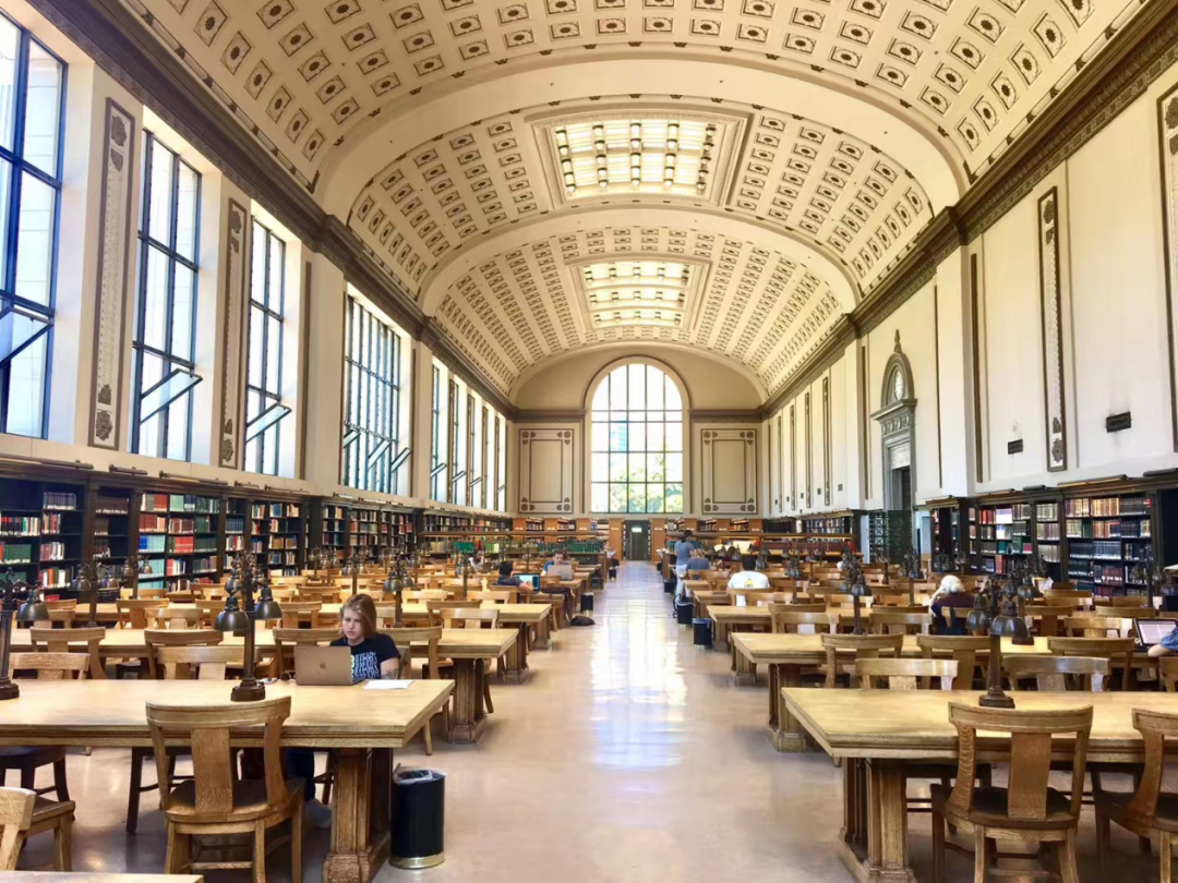 加州大学伯克利分校
物理学院学期交换项目
Berkeley Physics International Education Program